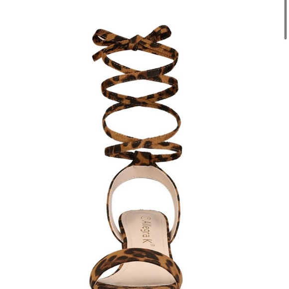 NWOT Leopard Print Strappy Block Heel Sandals - Picture 3 of 12